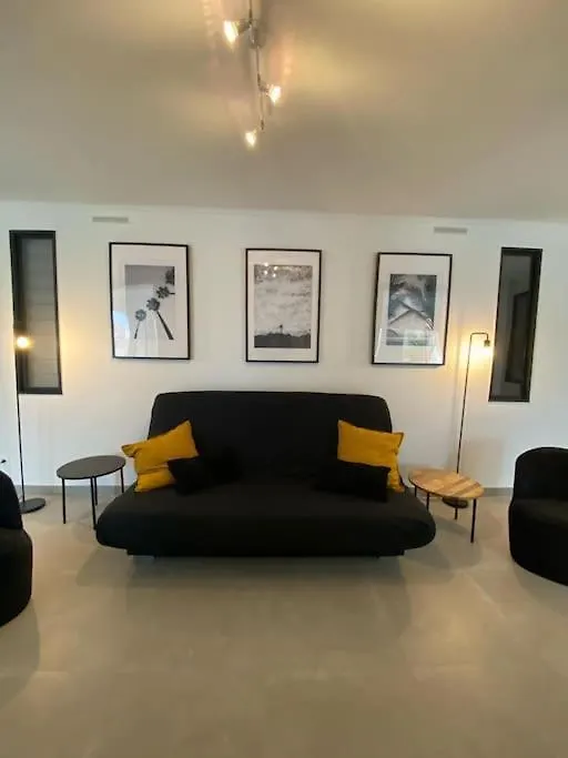 Rez De Jardin Vue Mer contacts