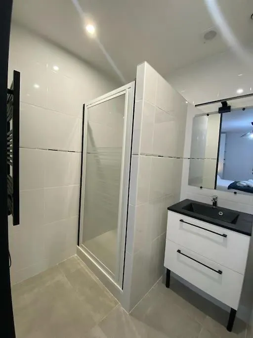 Apartment Rez De Jardin Vue Mer Marseille