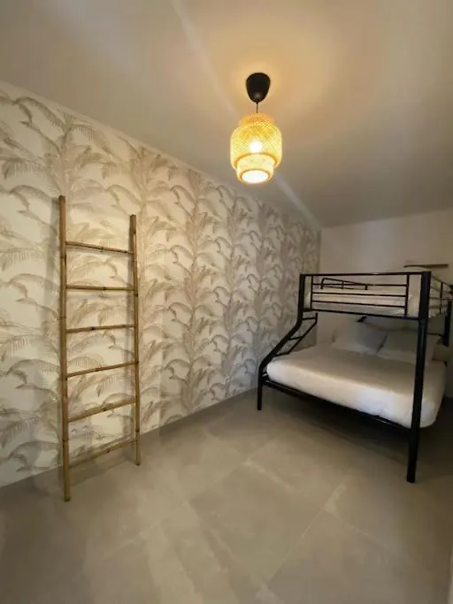 Apartment Rez De Jardin Vue Mer Marseille France